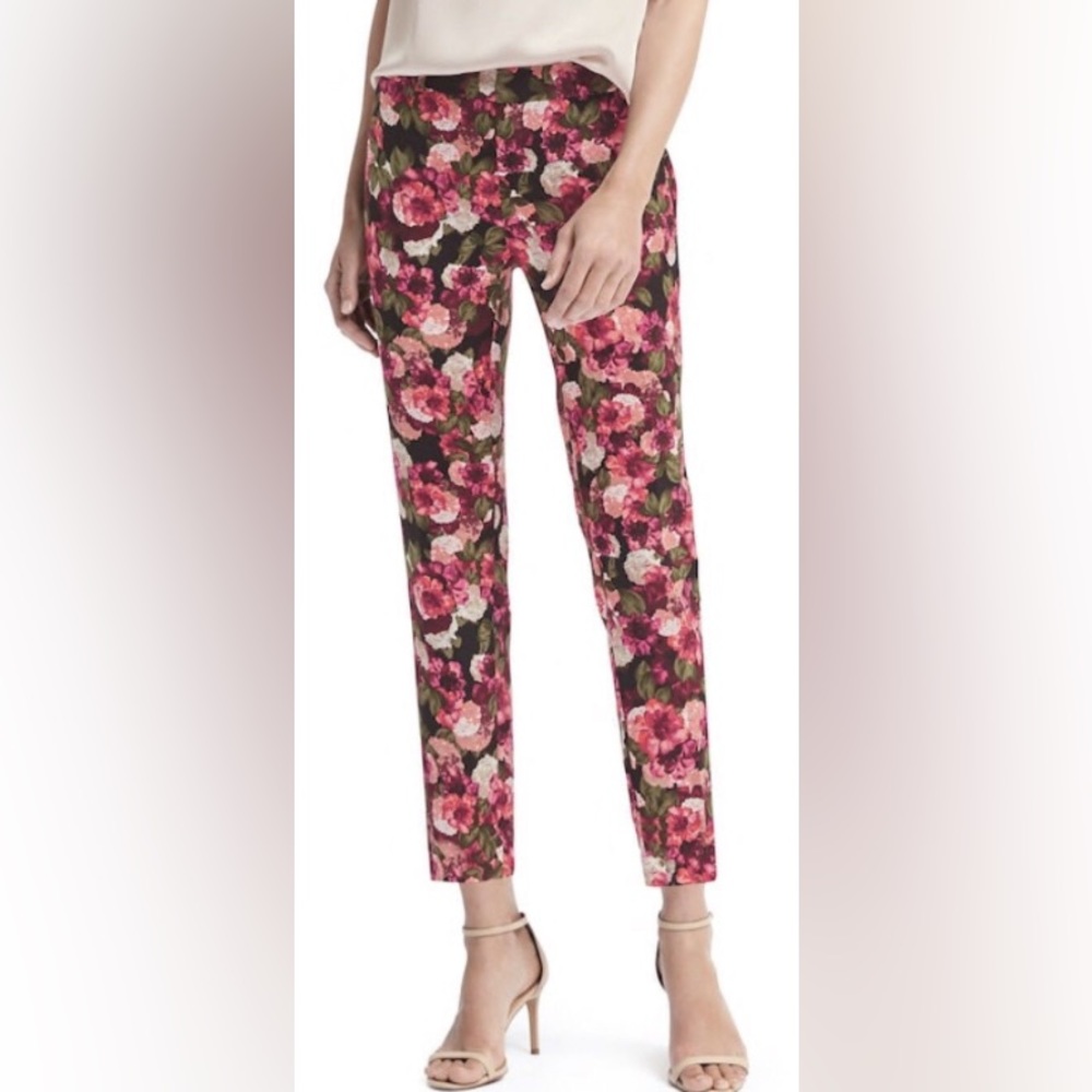 Banana Republic Avery Pants Floral Ankle size 8  Polyester